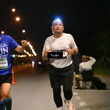 Runner Photo 7736743