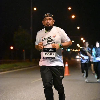 Runner Photo 7736746