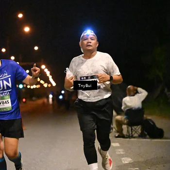 Runner Photo 7736753