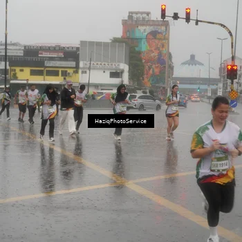 Runner Photo 7736754