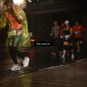 Runner Photo 7736769