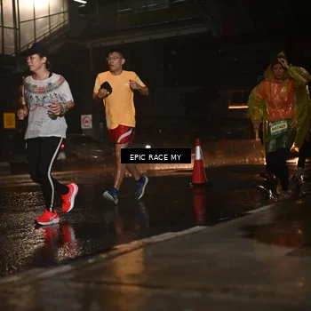 Runner Photo 7736772