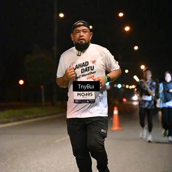 Runner Photo 7736787