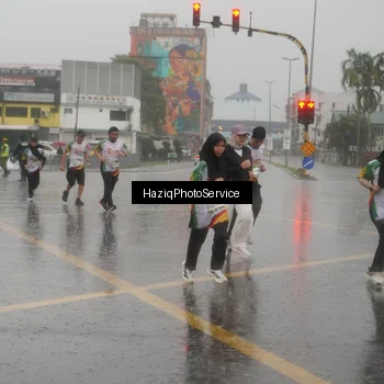 Runner Photo 7736793