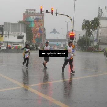 Runner Photo 7736796