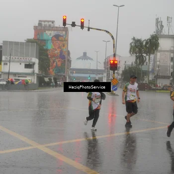 Runner Photo 7736800