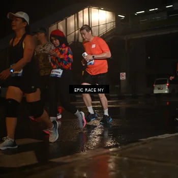 Runner Photo 7736801