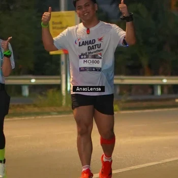 Runner Photo 7736823