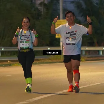 Runner Photo 7736825