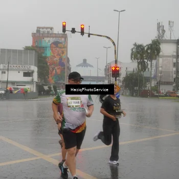 Runner Photo 7736828