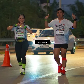 Runner Photo 7736834