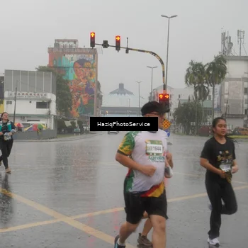 Runner Photo 7736841