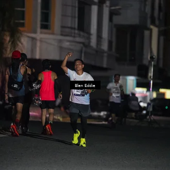 Runner Photo 7736848