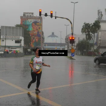 Runner Photo 7736862