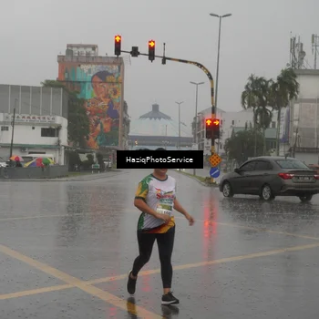 Runner Photo 7736865