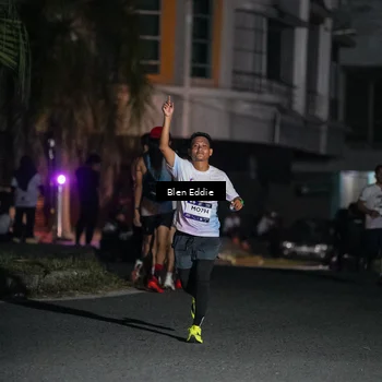 Runner Photo 7736888