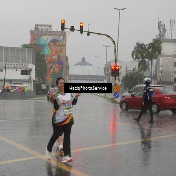 Runner Photo 7736914