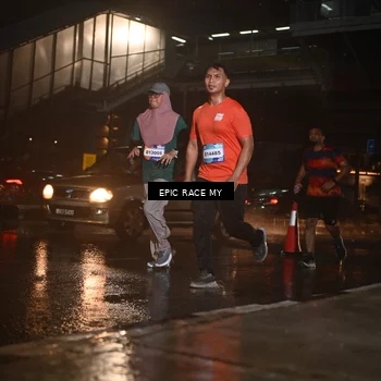Runner Photo 7736916