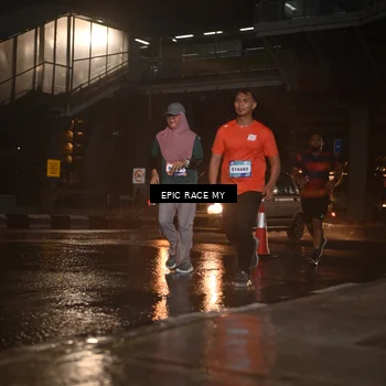Runner Photo 7736917