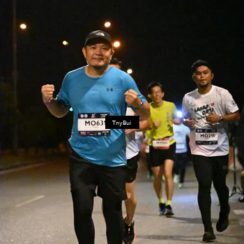 Runner Photo 7736925
