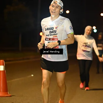 Runner Photo 7736928