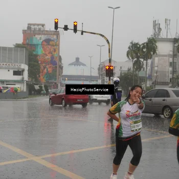 Runner Photo 7736930