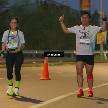 Runner Photo 7736951