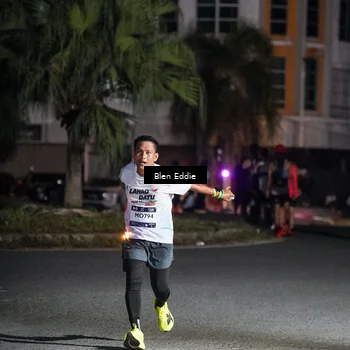 Runner Photo 7736952
