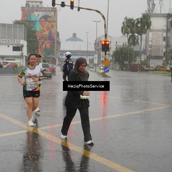 Runner Photo 7736962