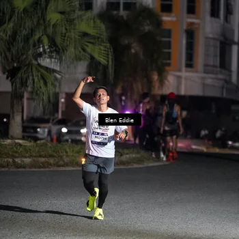 Runner Photo 7736965