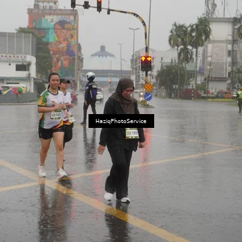 Runner Photo 7736967