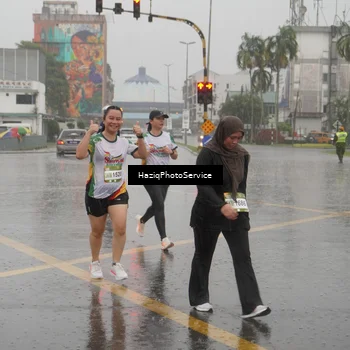 Runner Photo 7736969