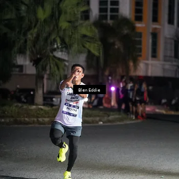 Runner Photo 7736974