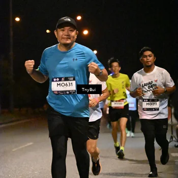 Runner Photo 7736991
