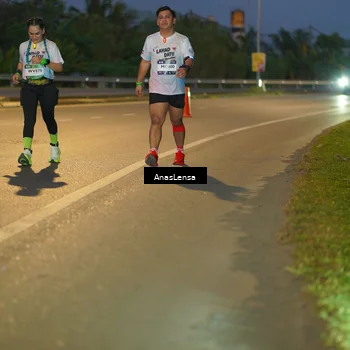 Runner Photo 7737003