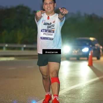 Runner Photo 7737009