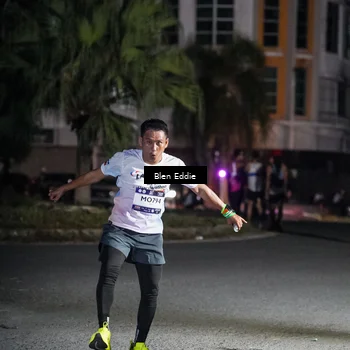 Runner Photo 7737035