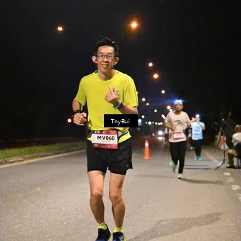 Runner Photo 7737038
