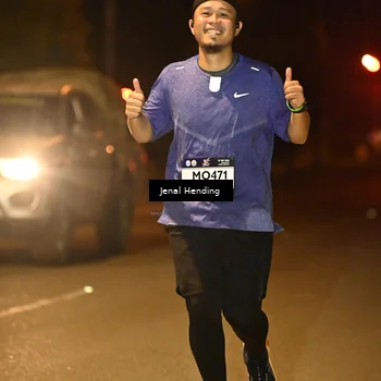 Runner Photo 7737043