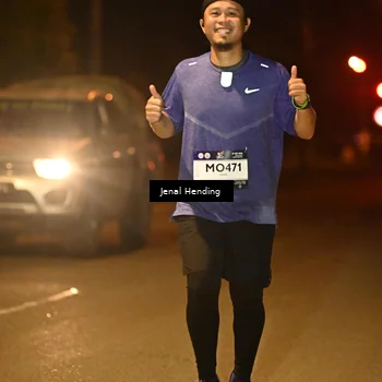 Runner Photo 7737047