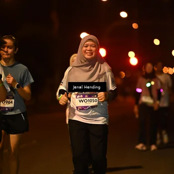Runner Photo 7737051
