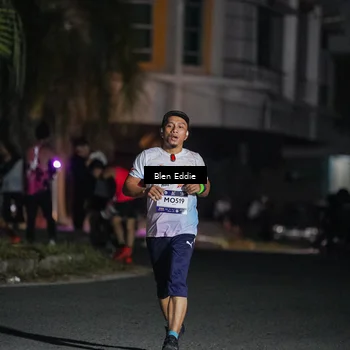 Runner Photo 7737052