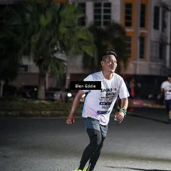 Runner Photo 7737054