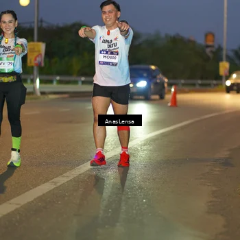 Runner Photo 7737058