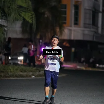 Runner Photo 7737074