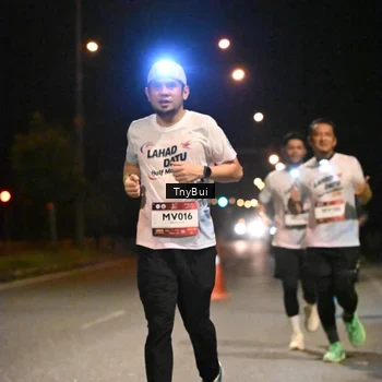 Runner Photo 7737077