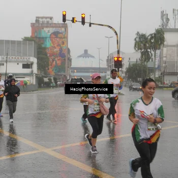 Runner Photo 7737079