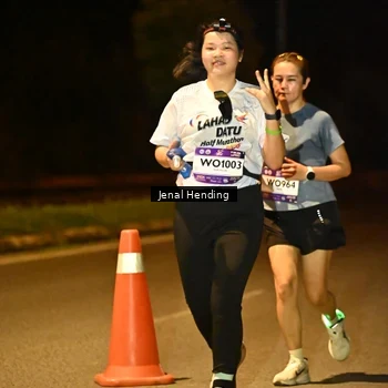Runner Photo 7737081