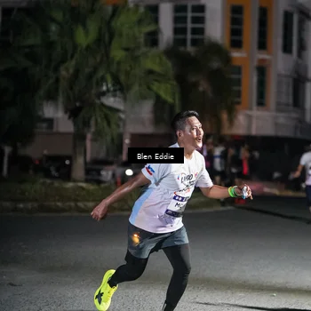 Runner Photo 7737083