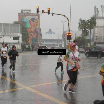 Runner Photo 7737088